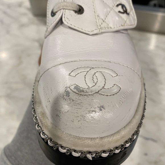 Chanel chain pearl combat boot - Picture 4 of 7